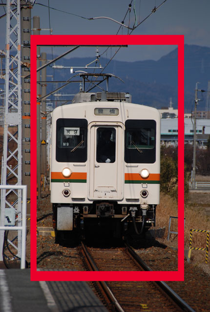 下地駅で撮影した119系